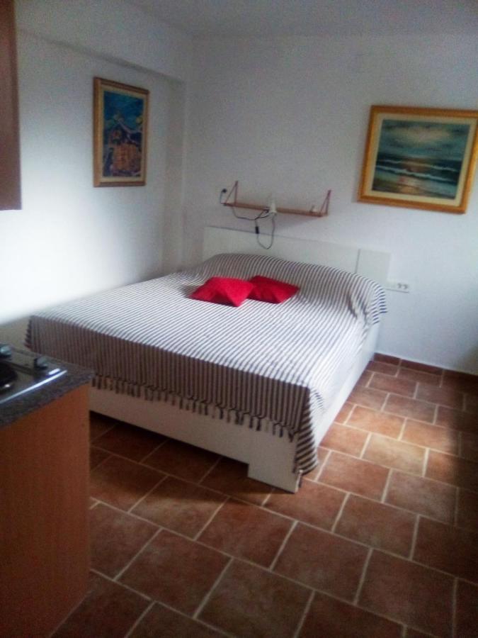Marinja Studio Apartman Žuljana Kültér fotó